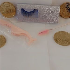 La buchona lashes set of two